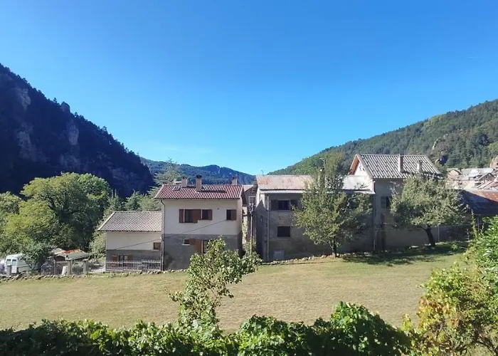Loft Neuf 4 Couchages Peone- Valberg